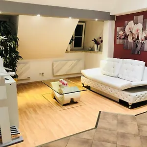 sonnige-2-zi-wohnung-nahe-stadtmitte-und-messe.com-bavaria.com/